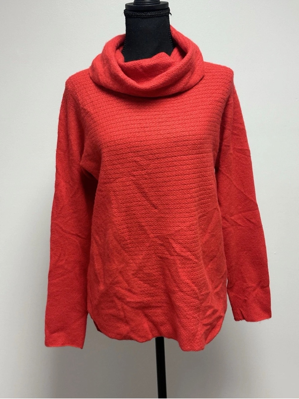 Ellen Tracy 100% Cashmere Cowl Neck Sweater Red Hi Low Round Hem Women’s Size M